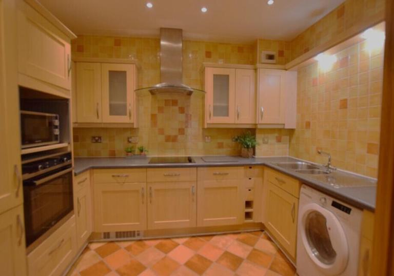 Foregate Street, City Centre, Chester, CH1 1HJ