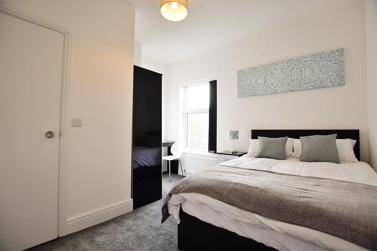 3 bedroom house for rent Leek Road, StokeonTrent, ST4 2BW UniHomes