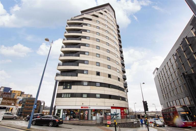 2 bedroom apartment for rent Masshouse Plaza, Birmingham, B5 5JF UniHomes