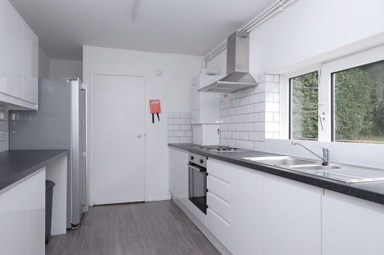 4 bedroom house for rent Southall Avenue, Brighton, BN2 4BB UniHomes