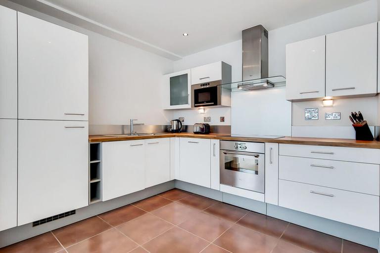 2 bedroom apartment for rent Western Gateway, London, E16 1BW UniHomes