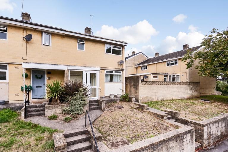 3 bedroom house for rent Moorfields Road, Bath, BA2 2HP UniHomes