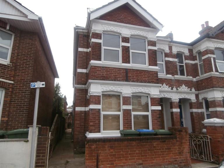 5 bedroom house for rent Coventry Road, Southampton, SO15 2GF UniHomes