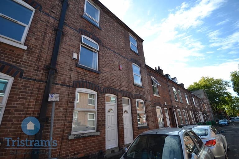 4 bedroom house for rent Hart Street, Nottingham, NG7 1SF UniHomes