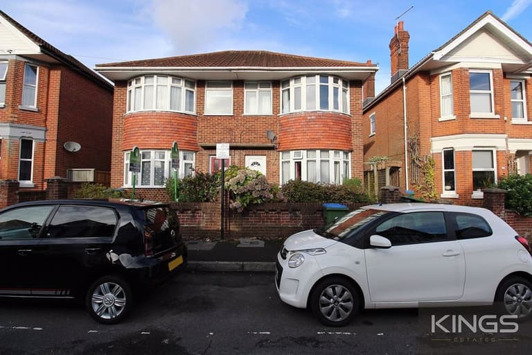 6 bedroom house for rent Holyrood Avenue, Southampton, SO17 1SH UniHomes